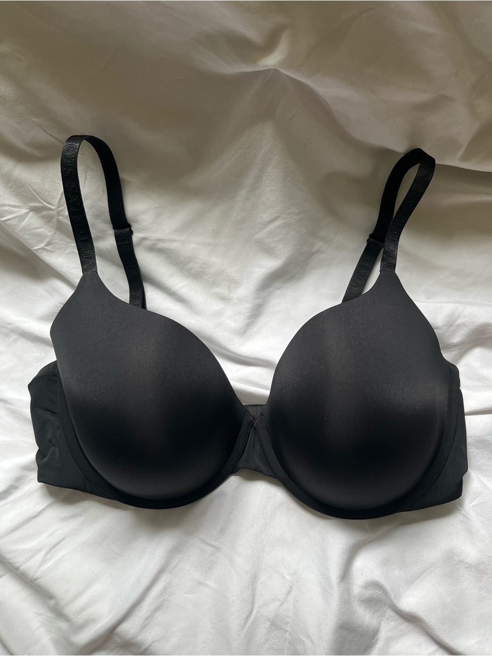 Victoria’s Secret Black T Shirt Bra Size 36DD